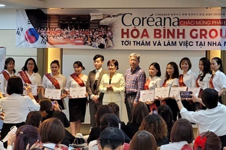 베트남 호아빈 그룹 이달리 EX 생산라인 코리아나 방문